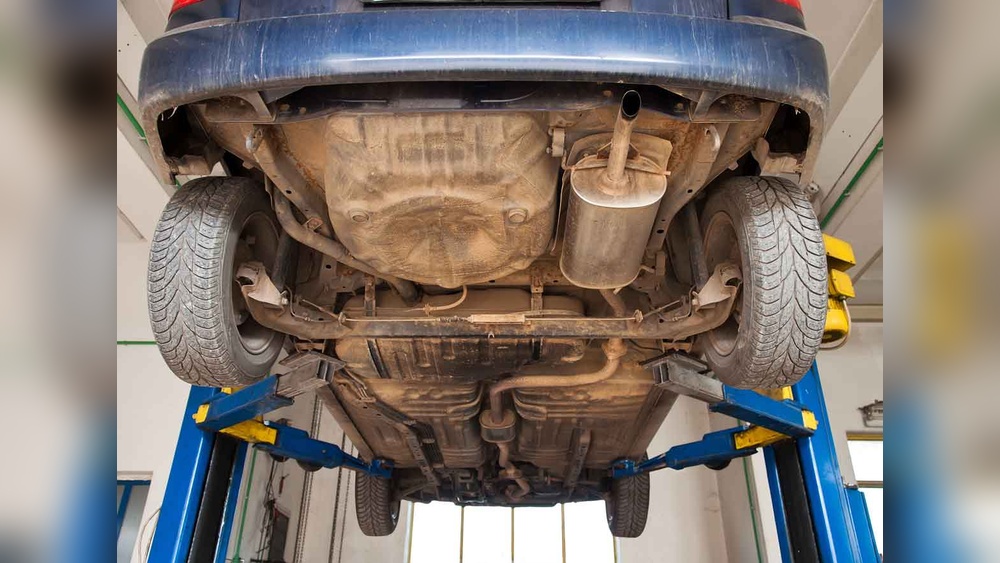 How to Clean the Undercarriage of a Car
