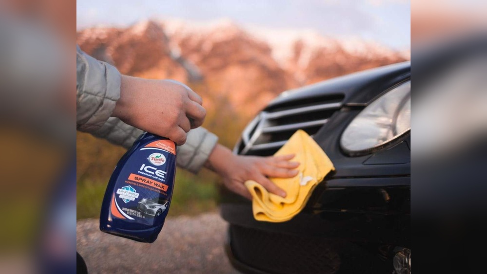 How to Properly Apply Wax to a Car