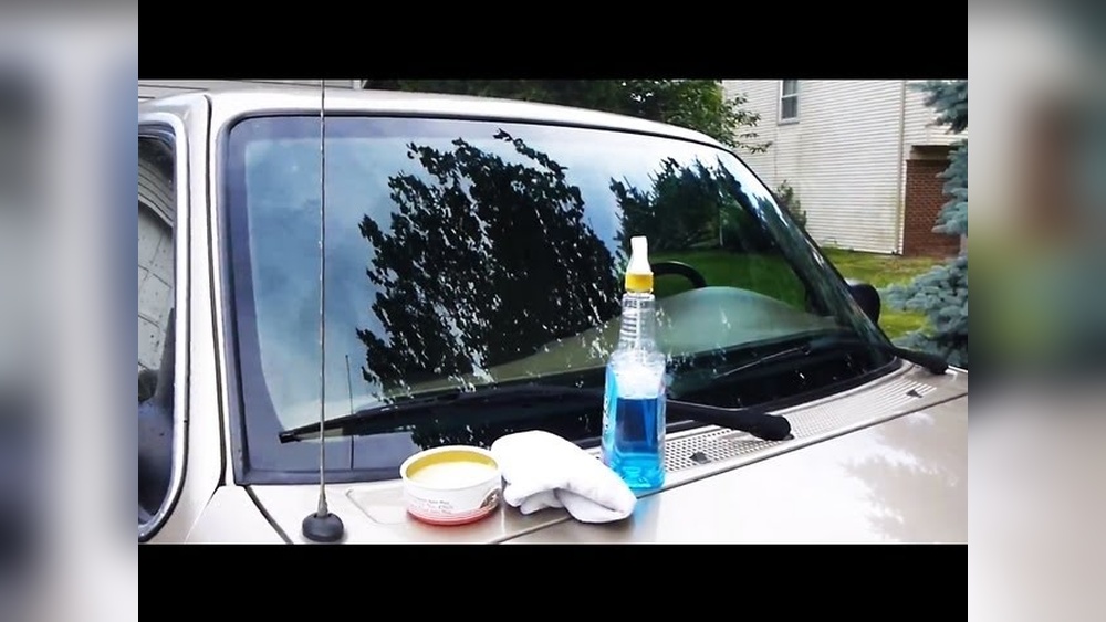 How to Remove Car Wash Wax from Windshield