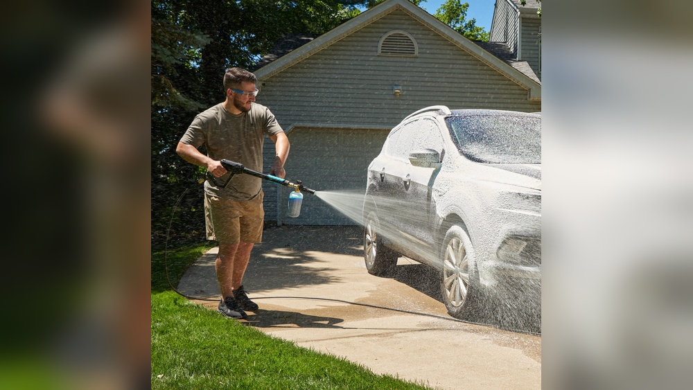 How to Use Pressure Washer Foam Cannon